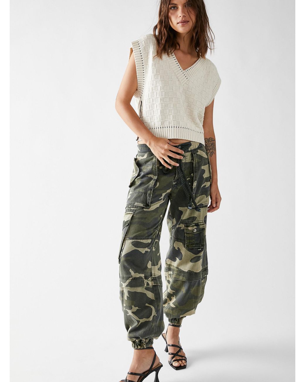 Free People South Bay Printed Utility Cargo Pants | Lyst
