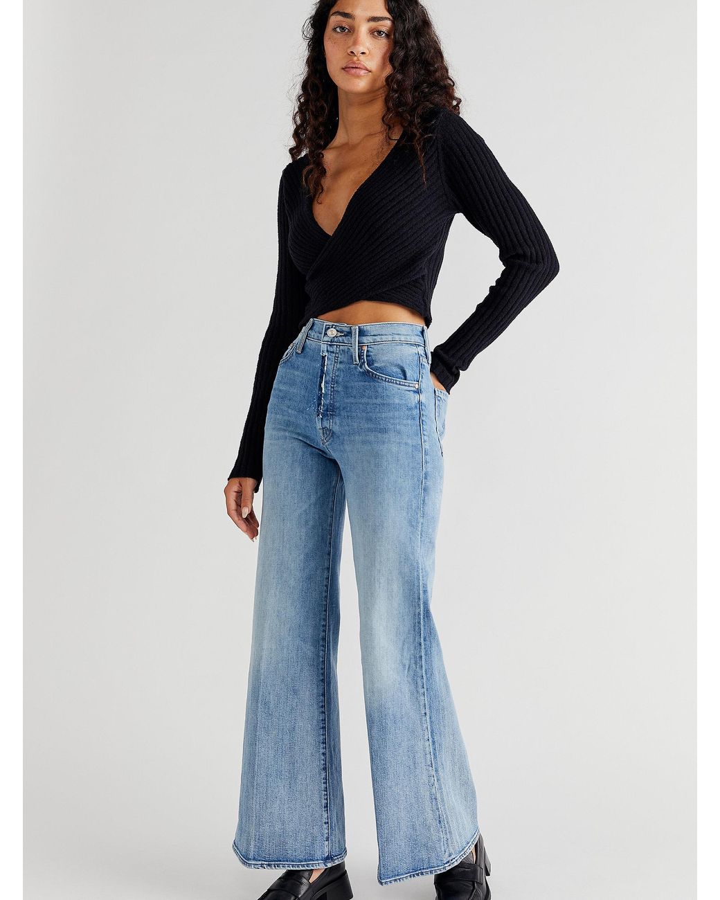 Free People Denim Mother The Fly Cut Tomcat Roller Jeans in Blue | Lyst
