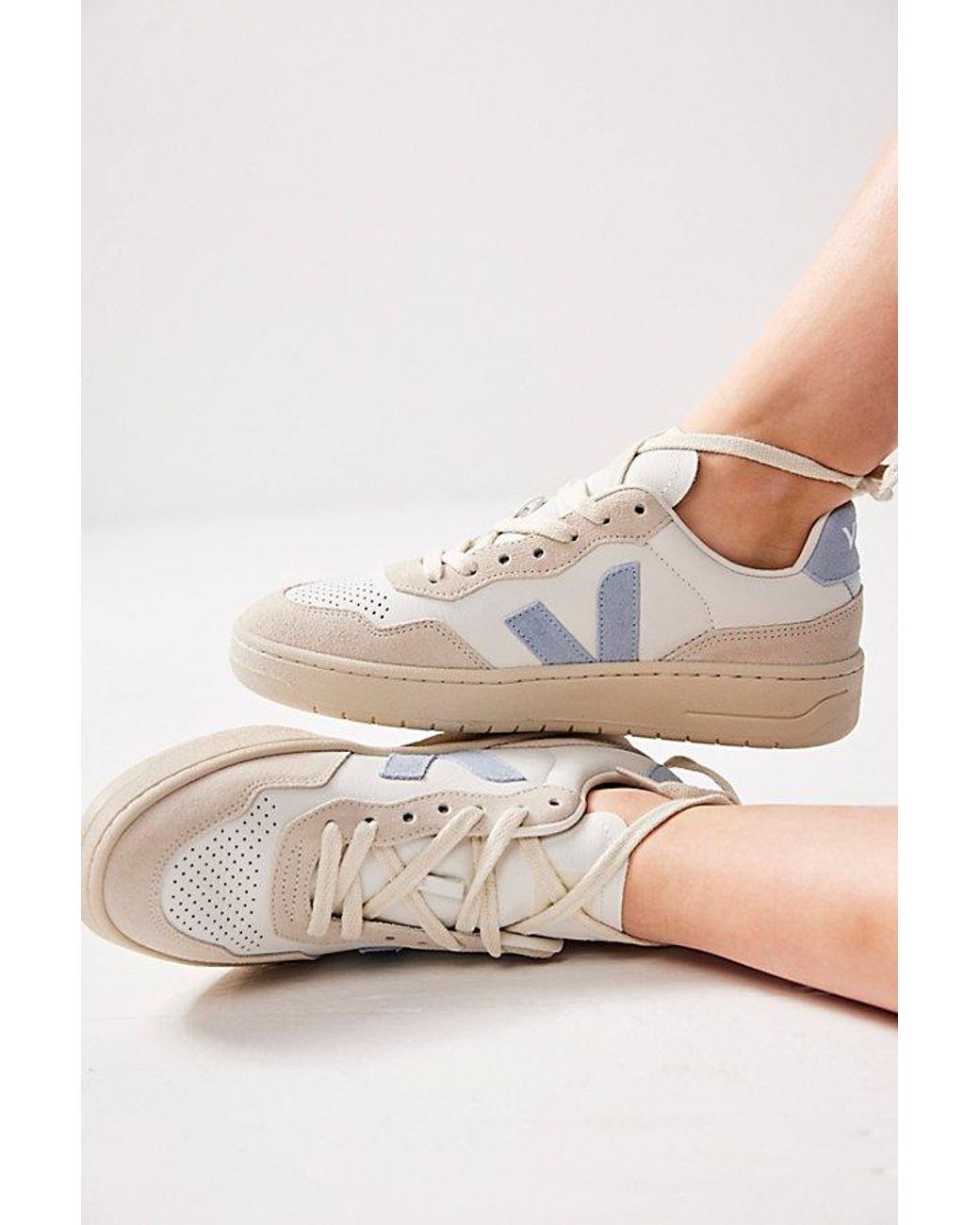 Veja size deals 38