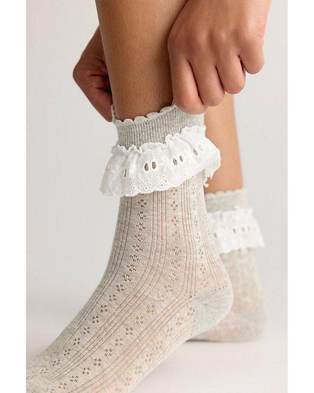 High Heel Jungle Gray Bobby Lace Frill Socks By