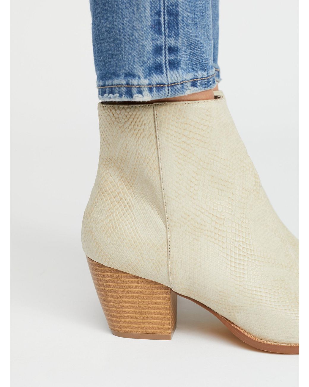 vegan going west boot