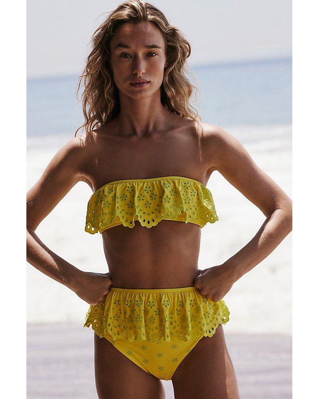 GLOWNY ♥ FRILL BIKINI BOTTOM /追跡付 It's Now Cool The Waisted Frill Bikini Bottoms in Yellow