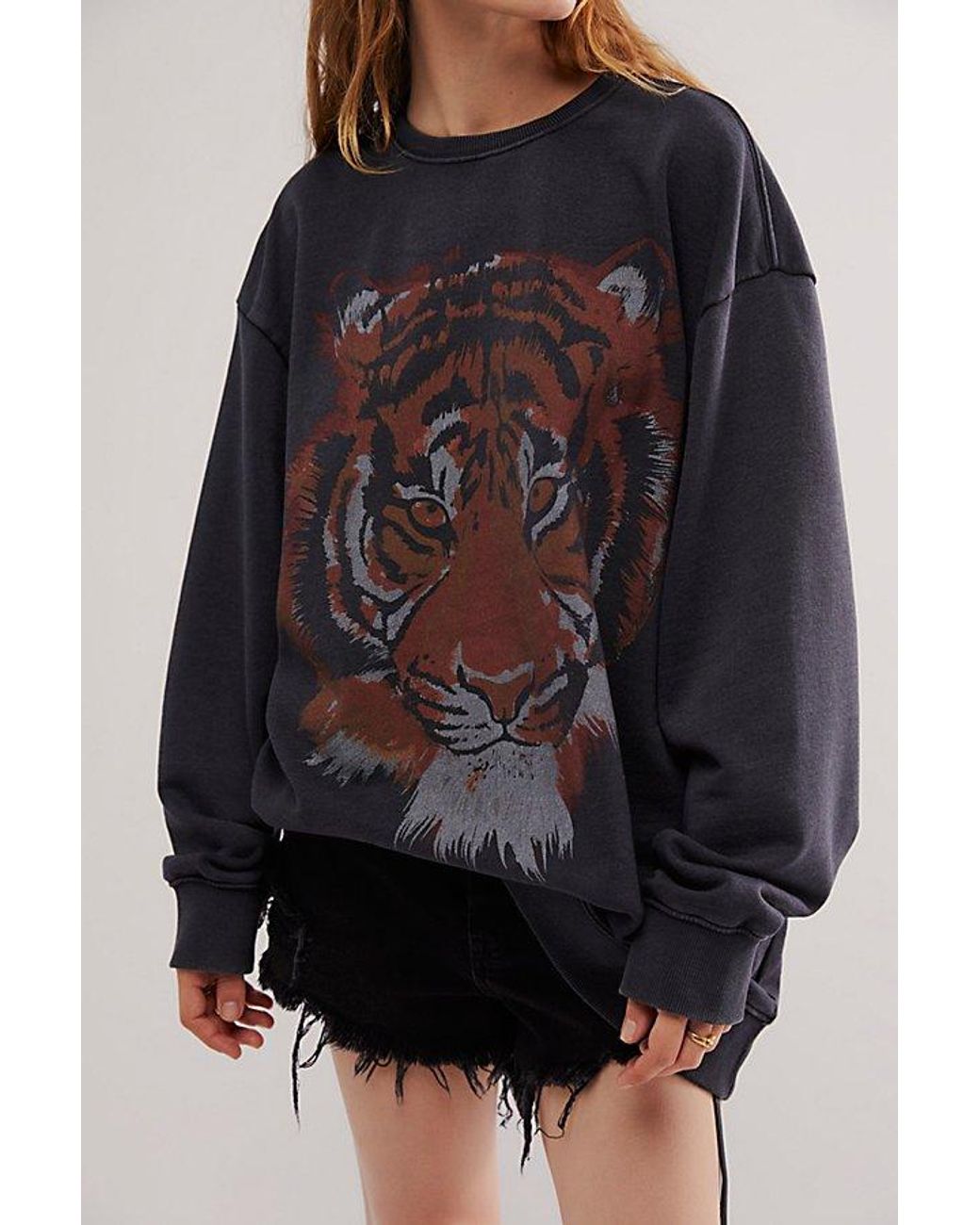 Black tiger sweatshirt clearance