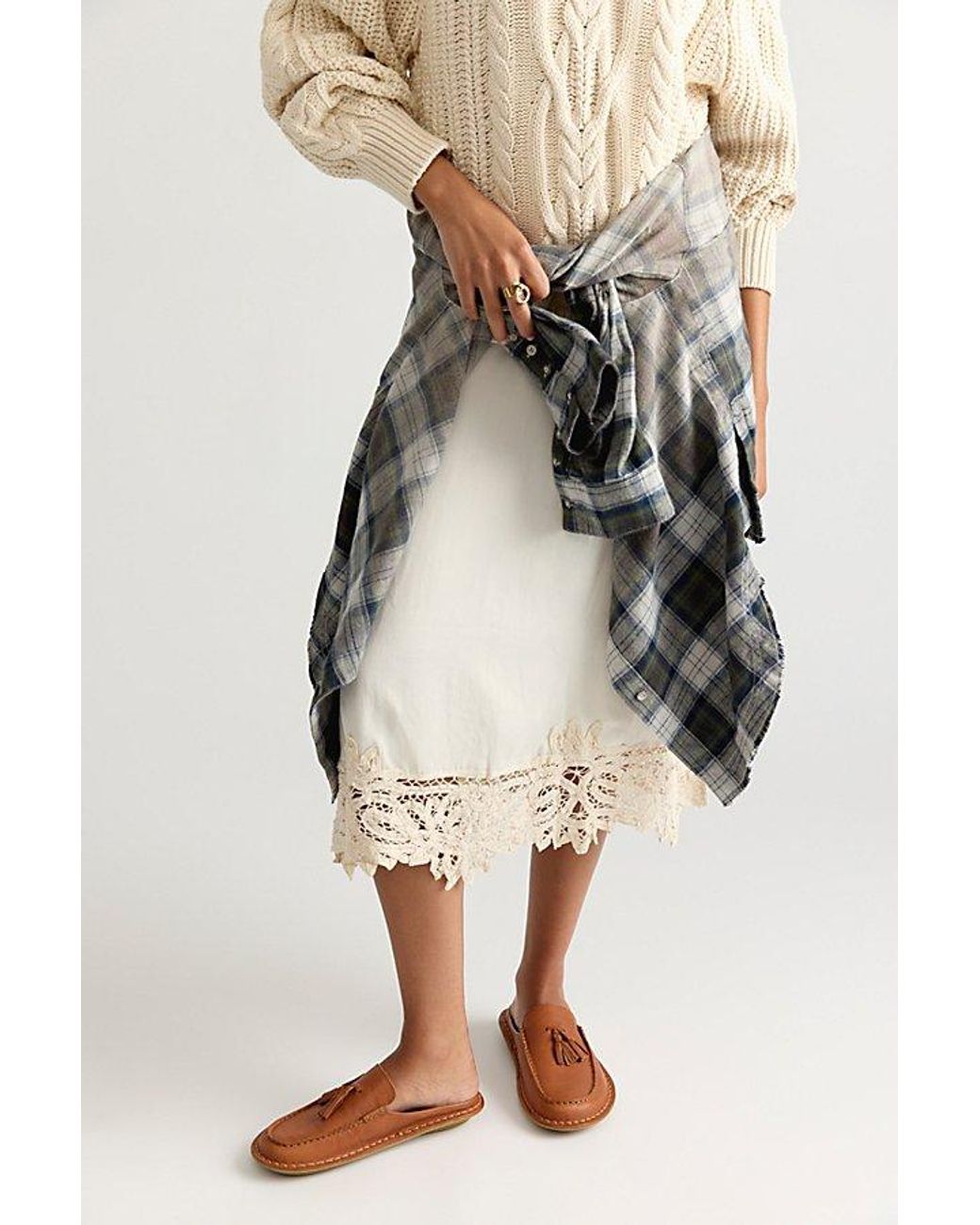 VIBAe Natural Soho Tassel Mules