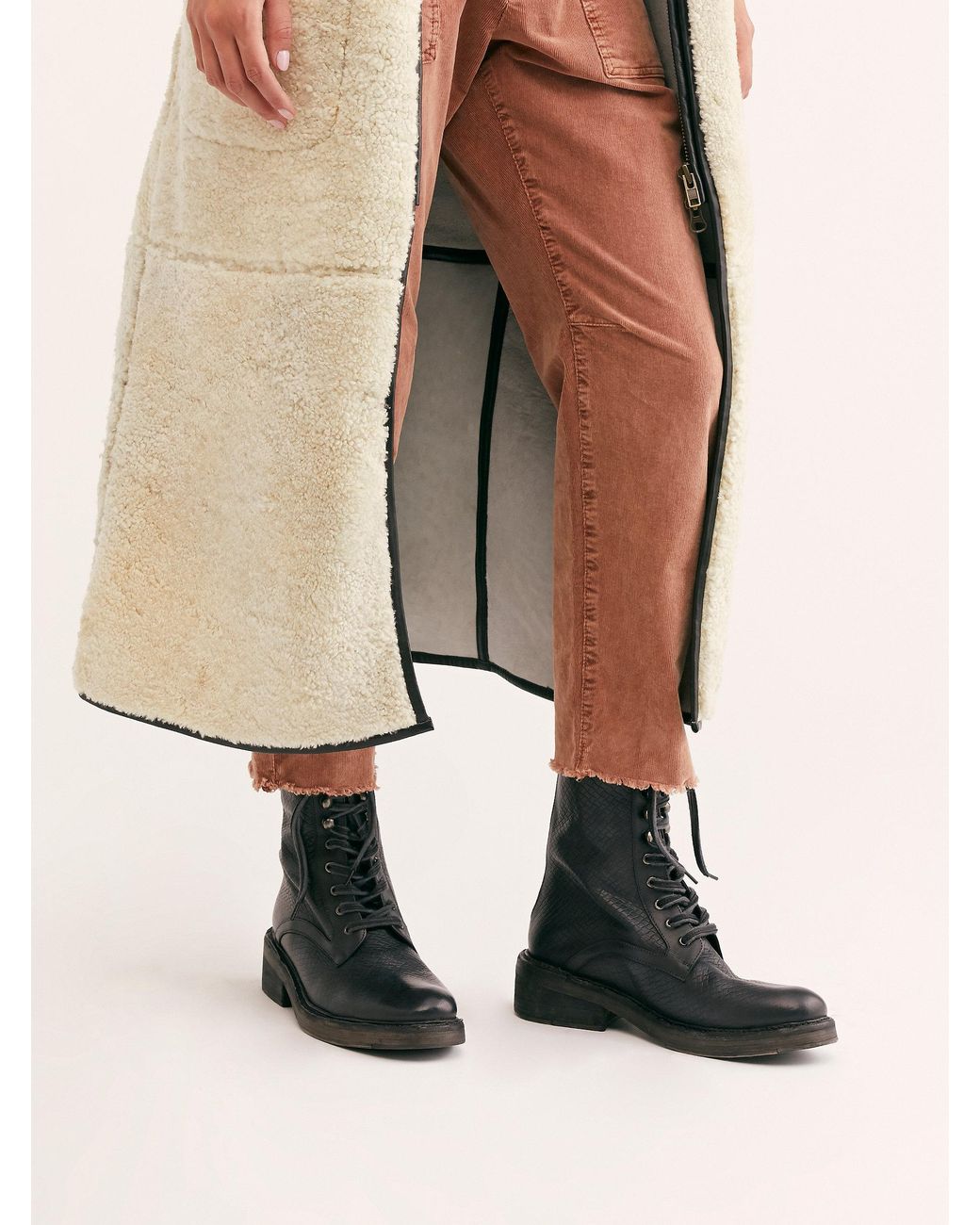 santa fe lace up boot