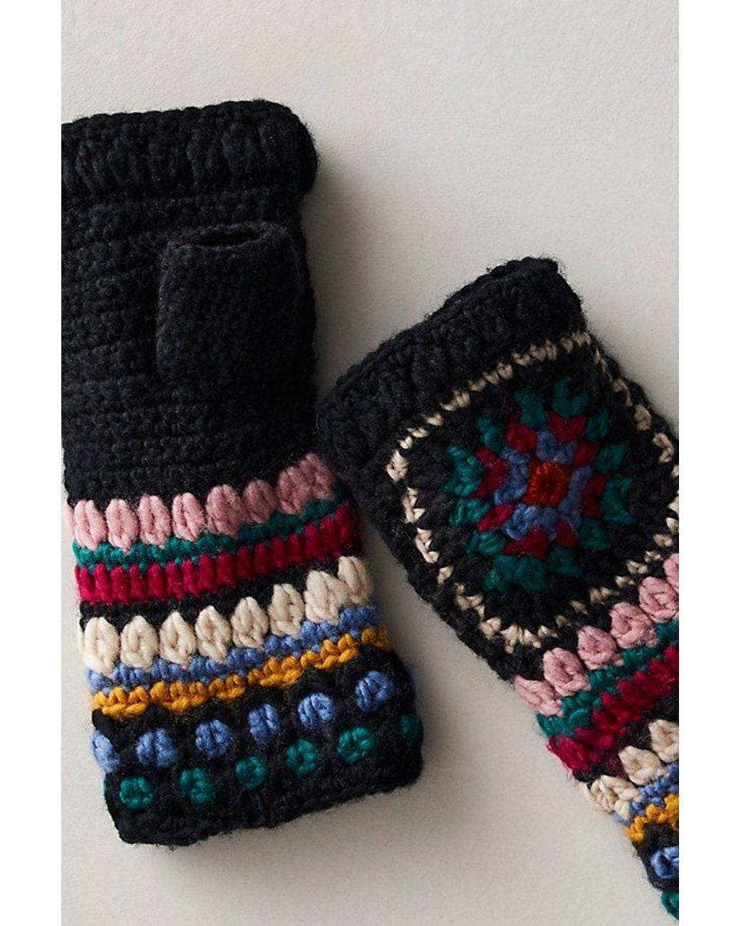 French Knot Black So Woodstock Handwarmers
