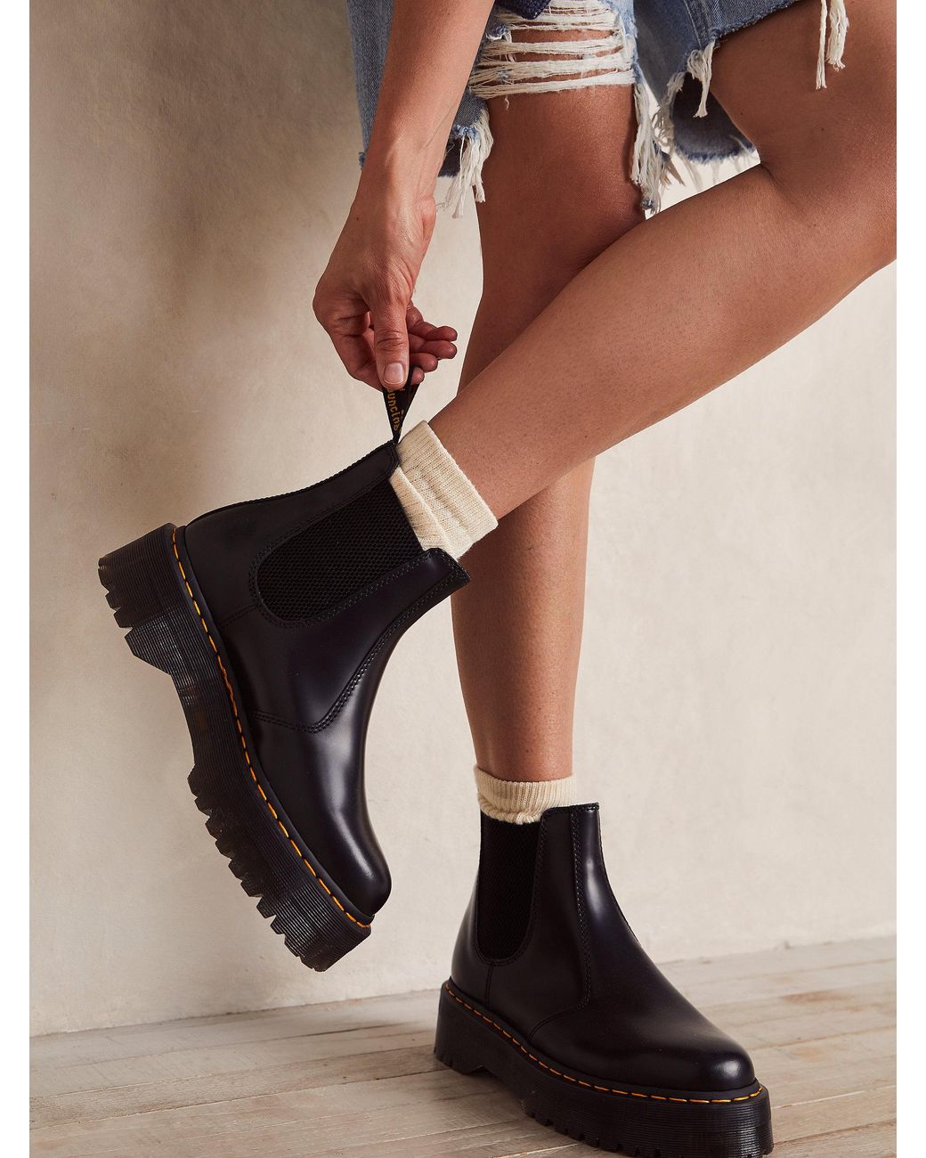 Free People Dr. Martens 2976 Quad Chelsea Boots in Black | Lyst Canada
