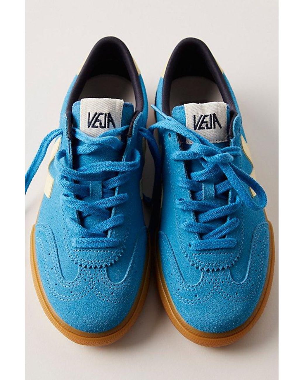スニーカー VEJA VOLLEY SNEAKERS IN SUEDE Veja Volley men's sneakers in organic suede leather