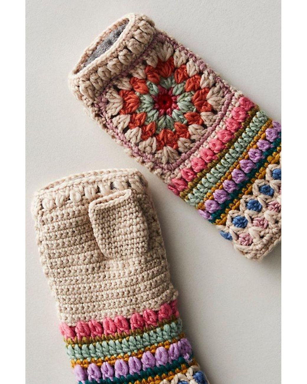 French Knot Red So Woodstock Handwarmers