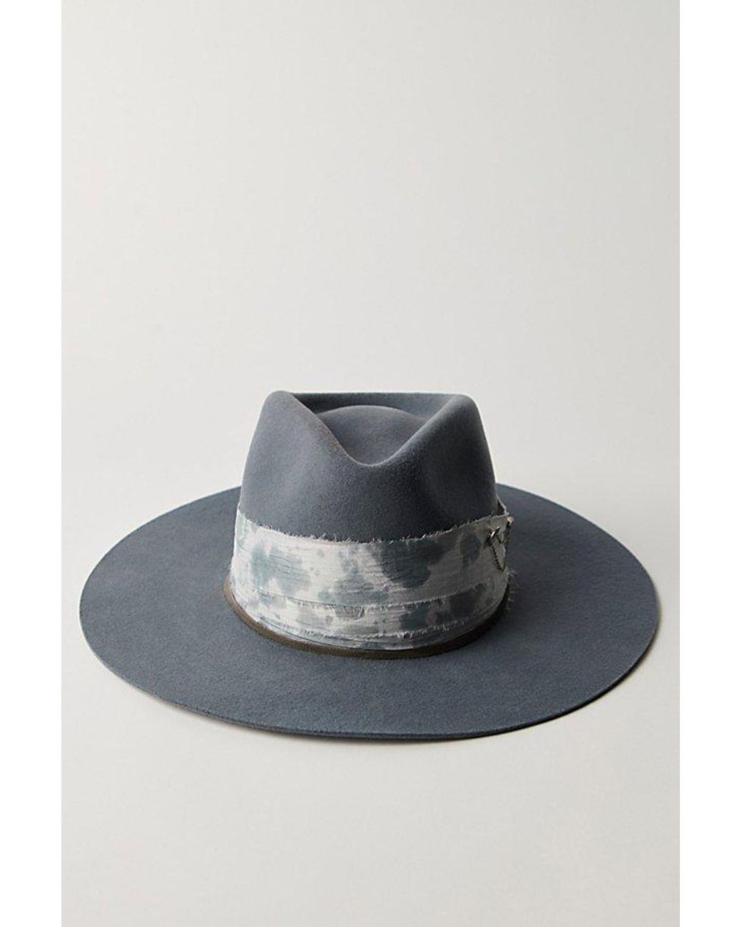 Freya Blue Begonia Hat