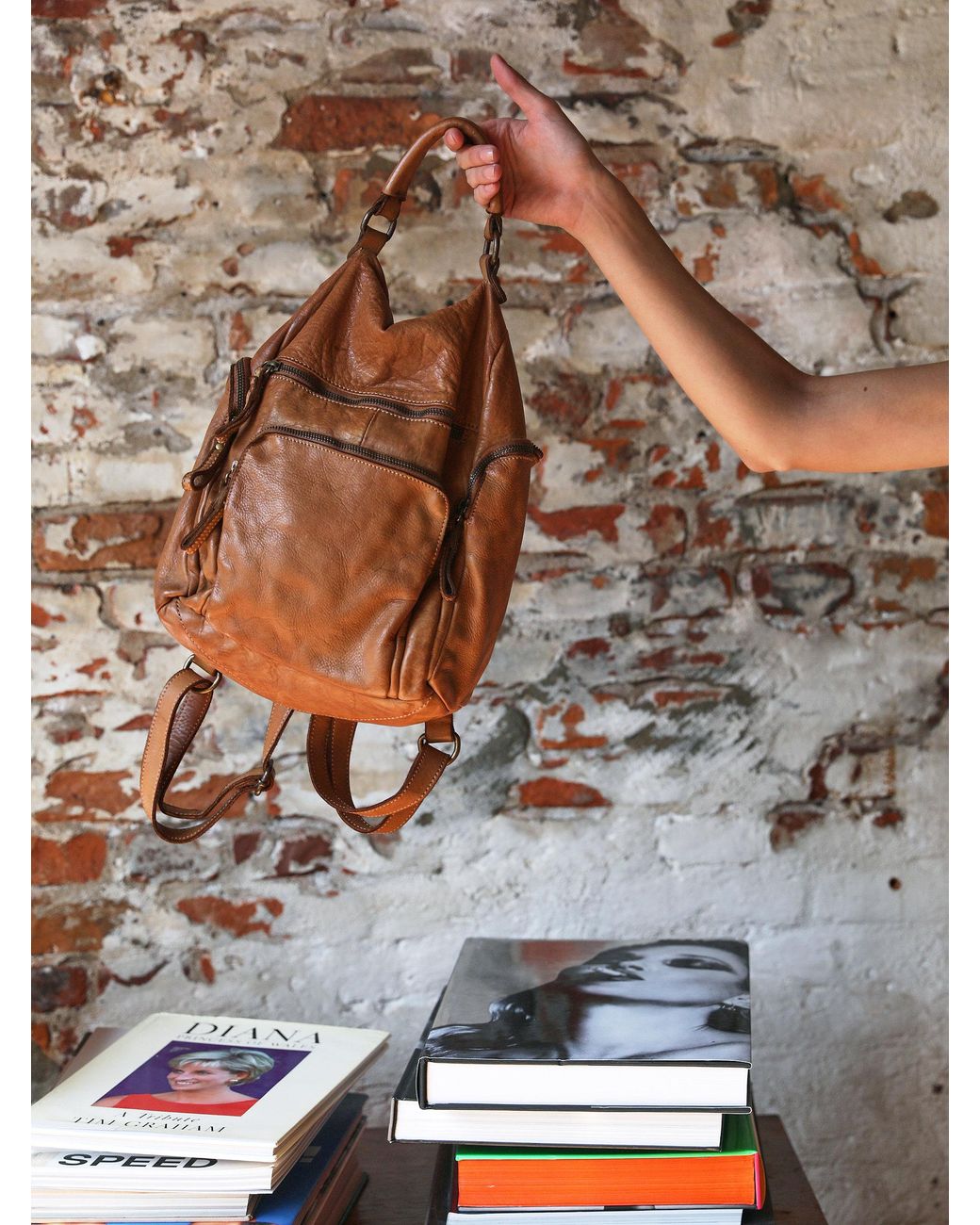 Nova 2025 leather backpack