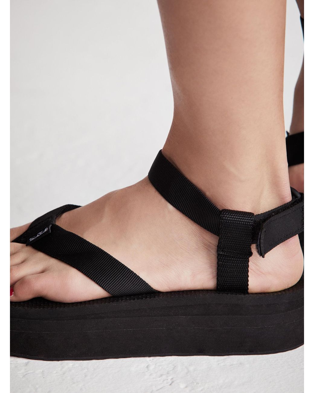 Teva sale thong flatform