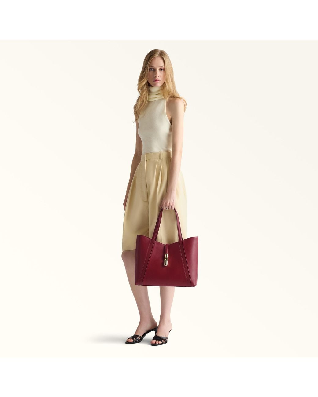 Furla Red Goccia Tote Ciliegia D Night Calf Leather + Sidney Calf Leather