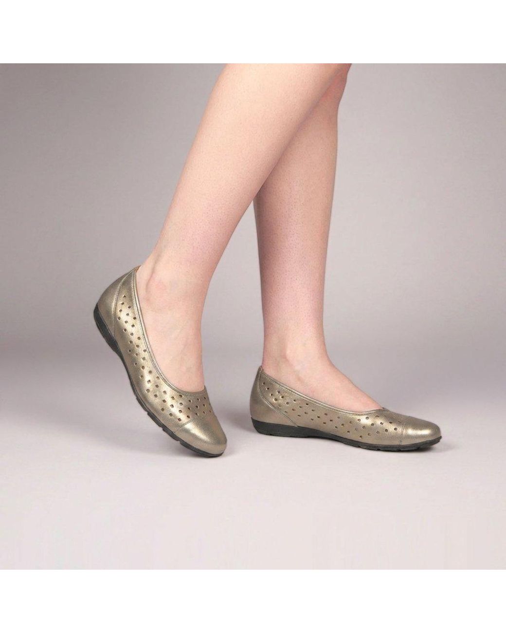 Gabor Multicolor Ruffle Punched Detail Casual Shoes