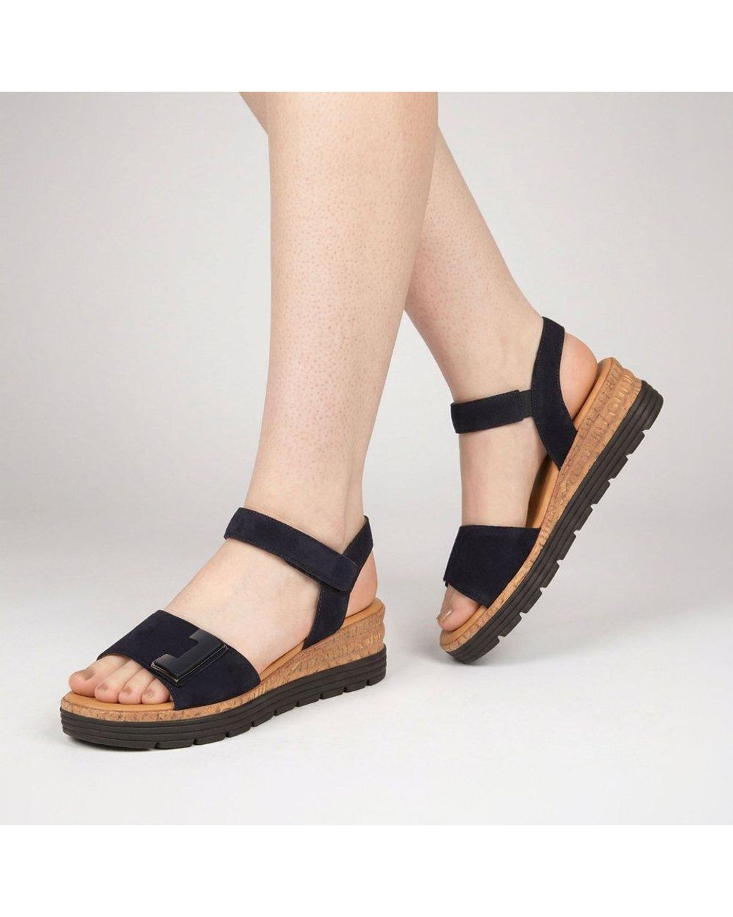 Gabor Metallic Shout Wedge Heel Sandals Lea (Uni)