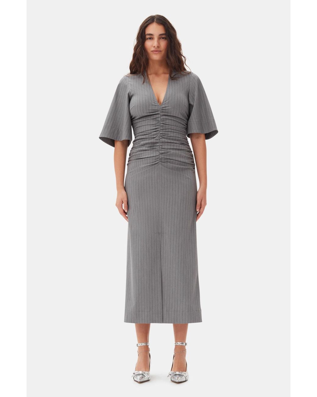 ワンピース GANNI Stripe Suiting V-neck FittedDress Ganni Striped Suiting V-Neck Fitted Dress in Grey | Lyst Canada