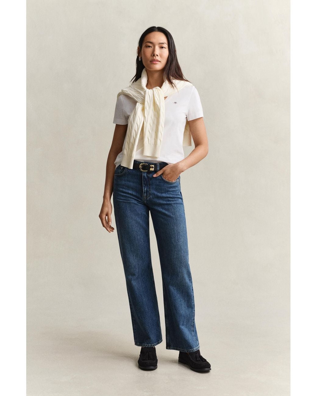 Gant White Shield V-Neck T-Shirt