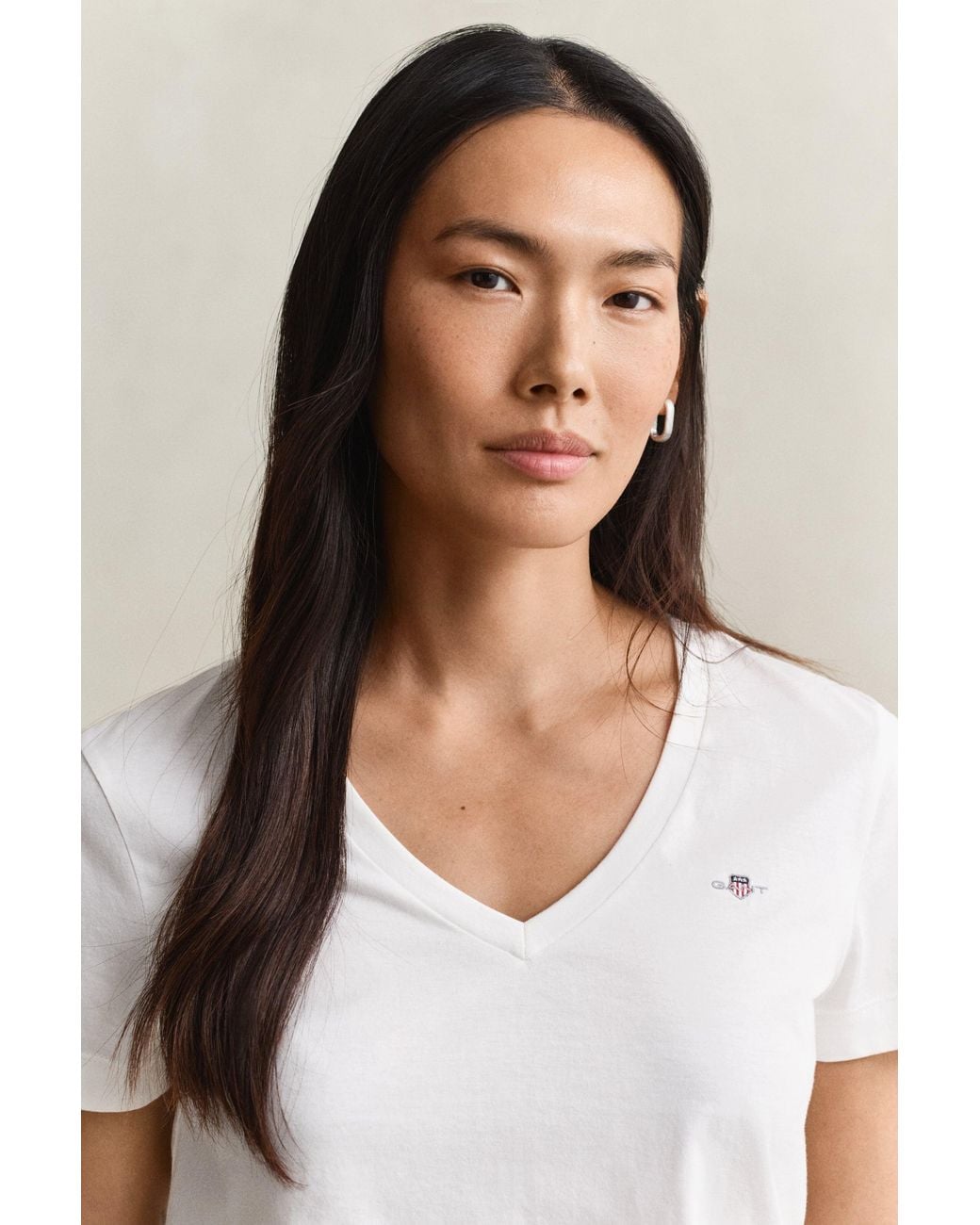 Gant White Shield V-Neck T-Shirt
