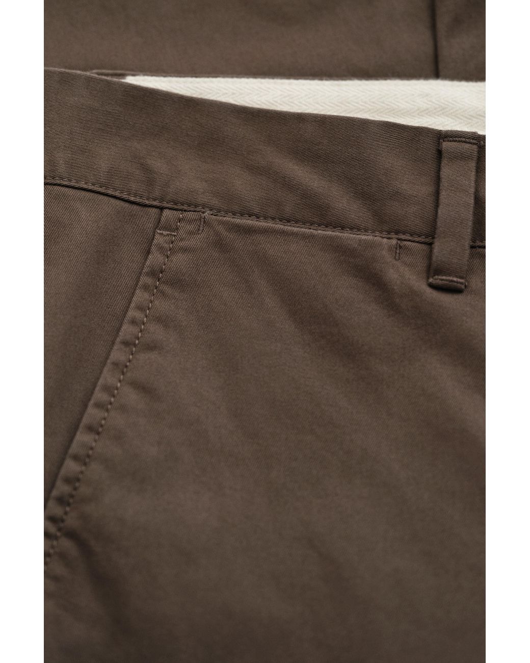 Gant Natural Classic Slim Chinos for men