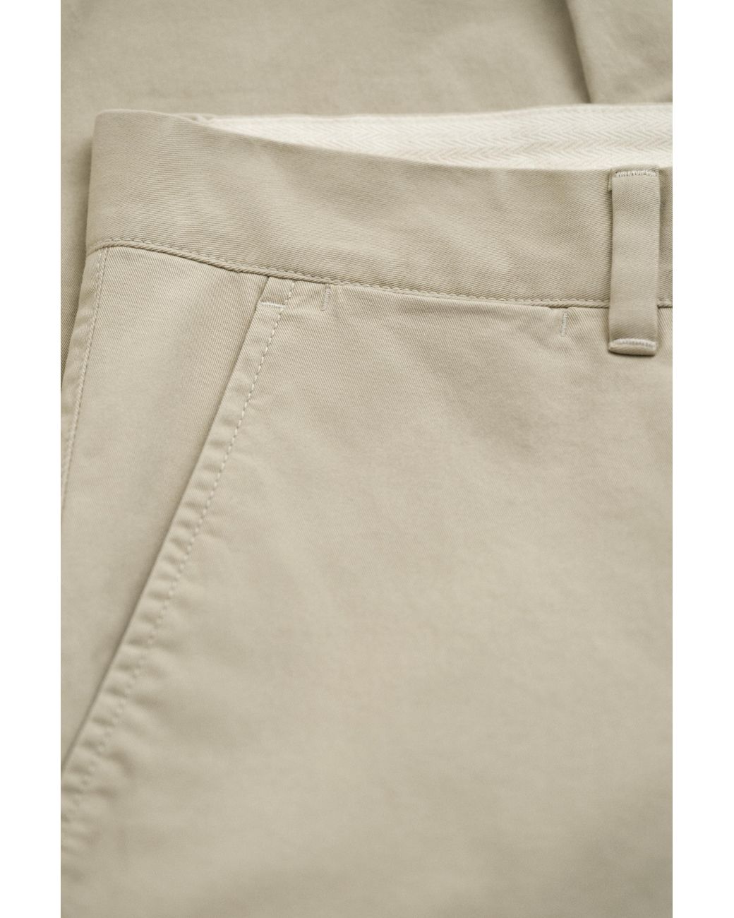Gant Natural Classic Slim Chinos for men
