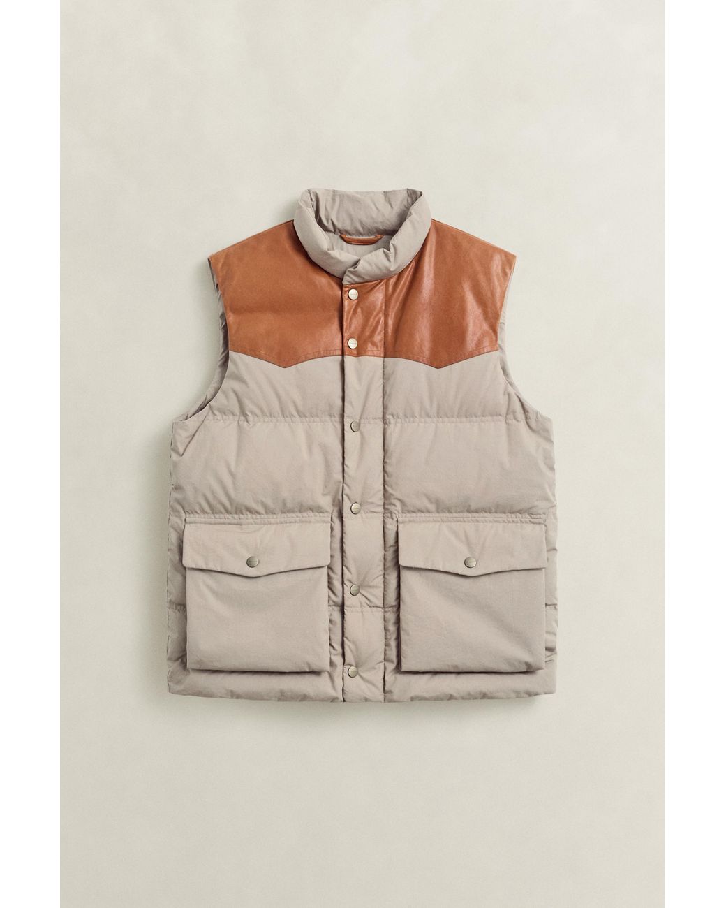 Gant Natural Hiking Vest for men