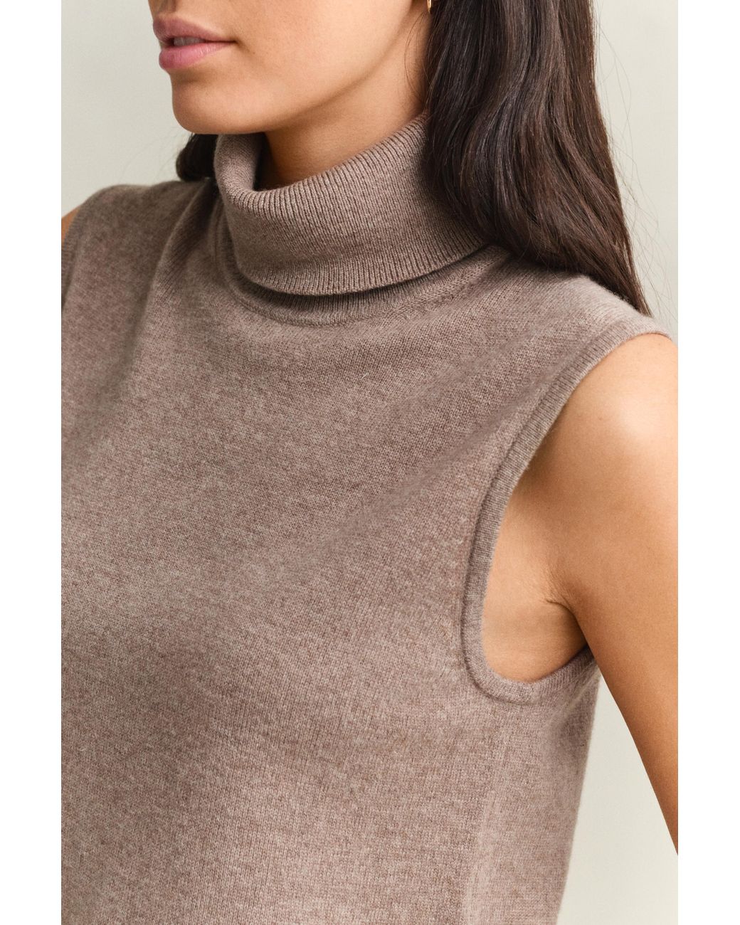 Gant Natural Sleeveless Turtleneck Sweater Dk Sand Melange