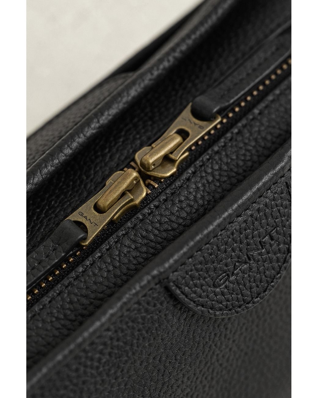 Gant Black Leather Toiletry Bag for men
