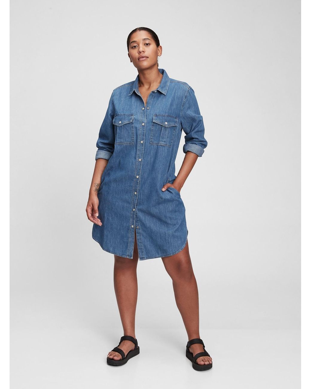 Gap Denim Utility Pocket Dress in Blue 