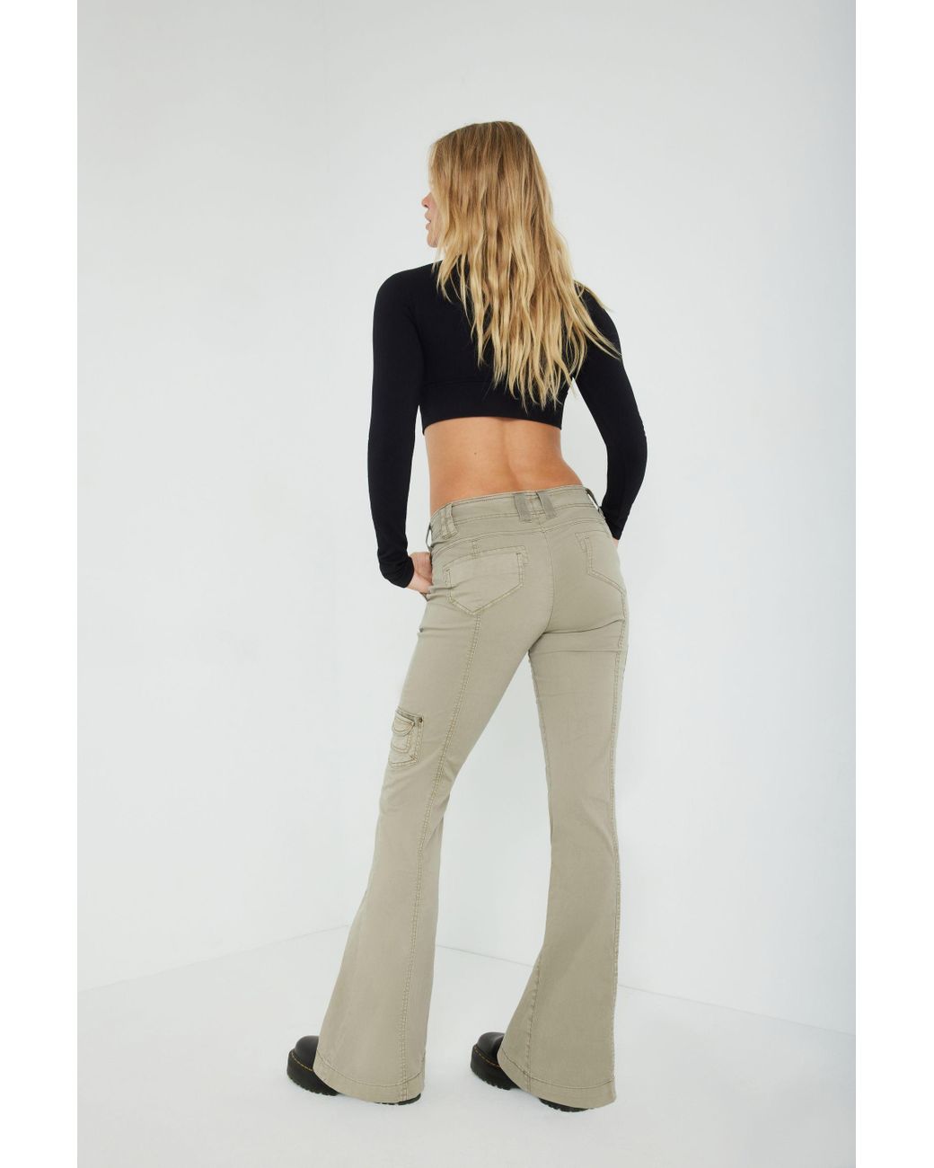 Garage Avril Low Rise Cargo Flare Pants | Lyst
