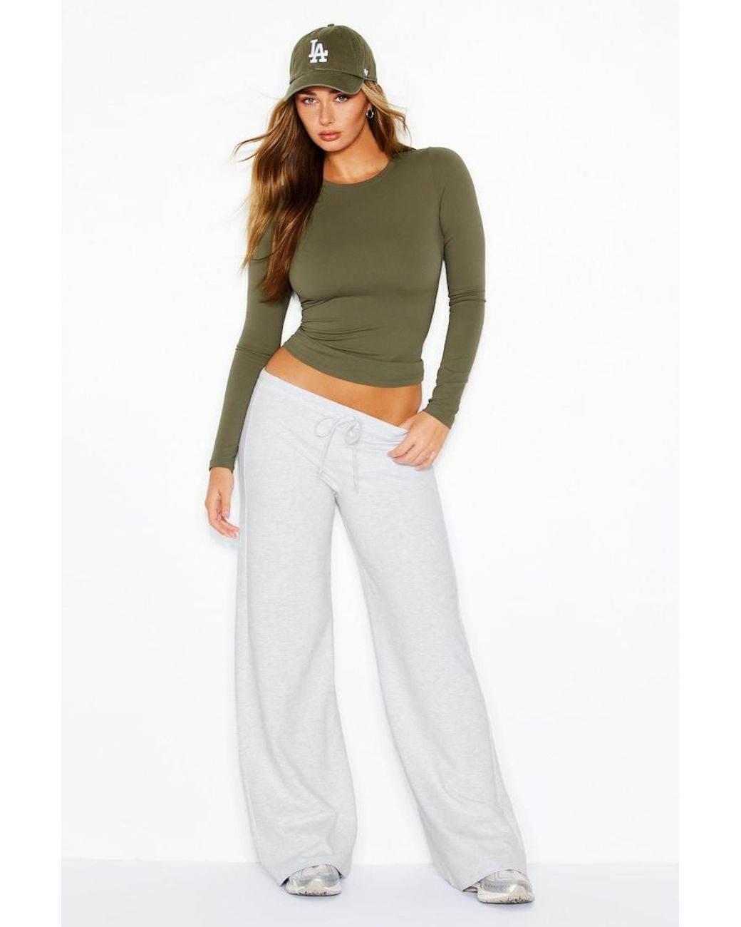 Garage Green Sleek Crewneck Longsleeve Top