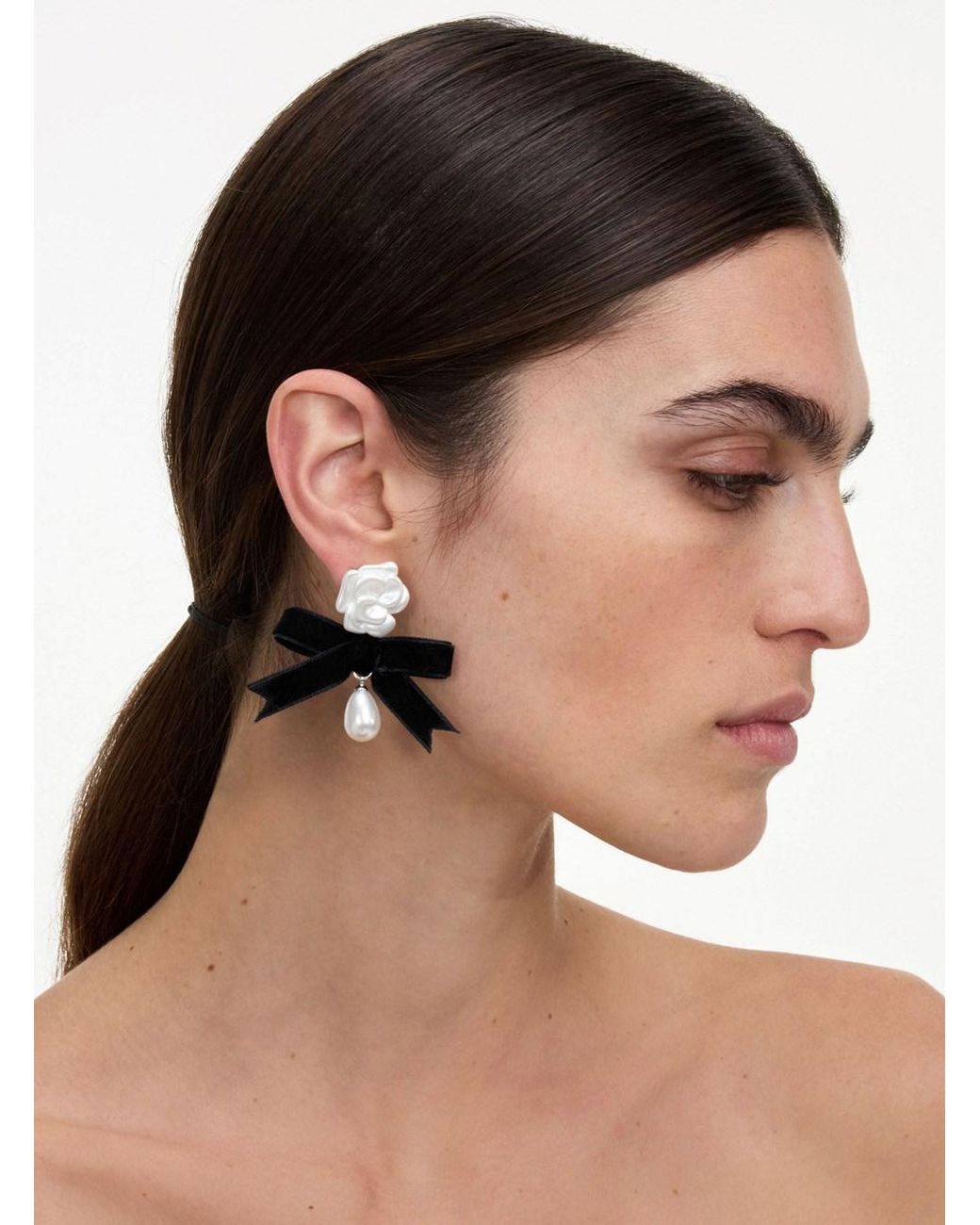 Self-Portrait Black Pearl Bow Earrings Brass
