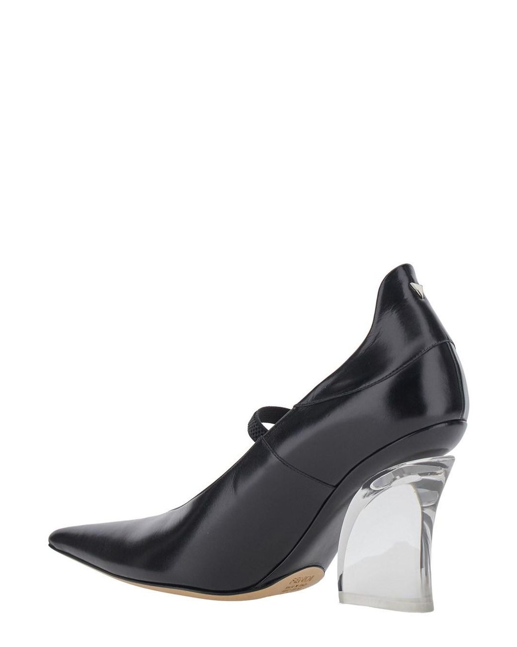 Fendi White Pump Show