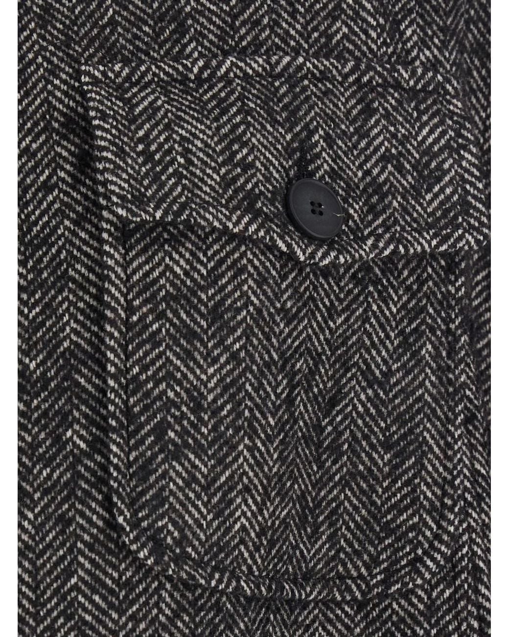 Le Plain Gray Short Cape With Classic Collar And Patch Pockets On The