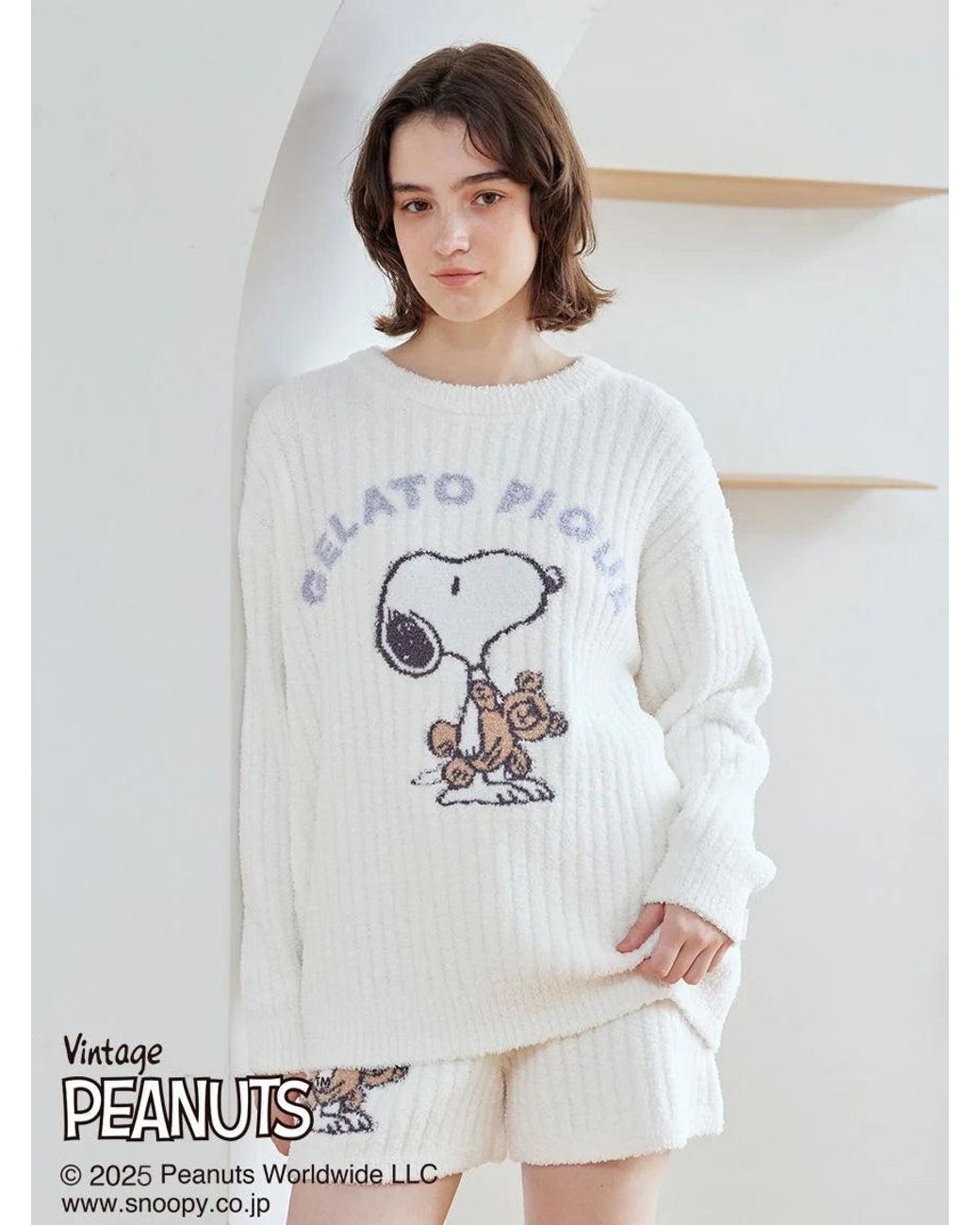 gelato pique [Peanuts] Snoopy×Bear Pullover Sweater in White