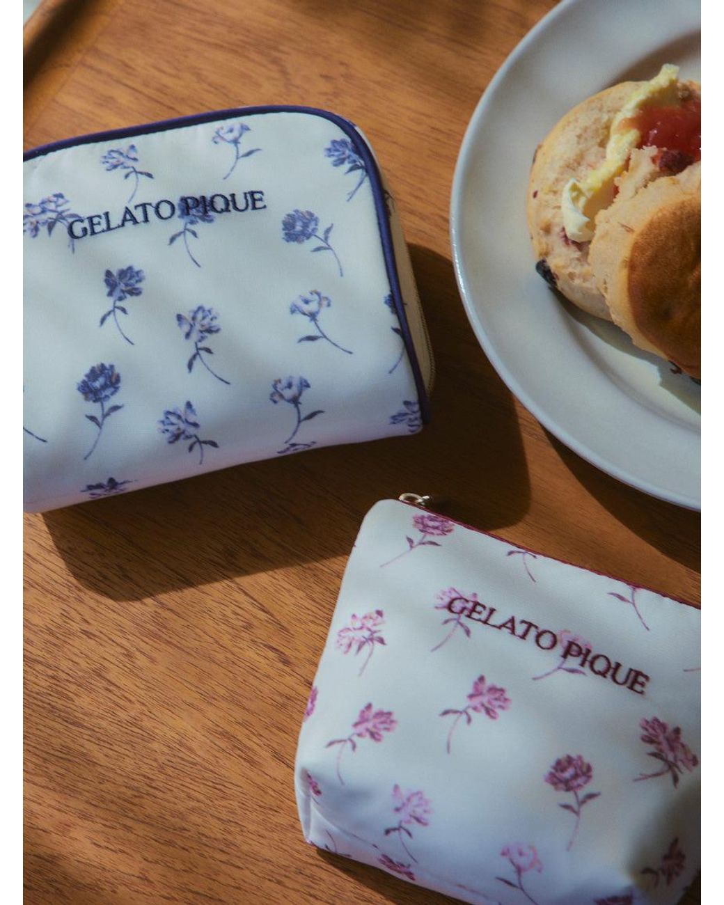 gelato pique Natural Rose Patterned Square Pouch