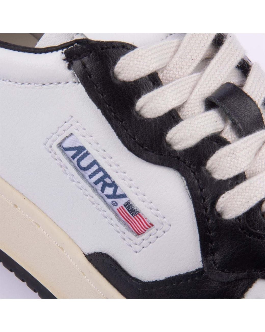 Autry Blue Leather Court Trainers
