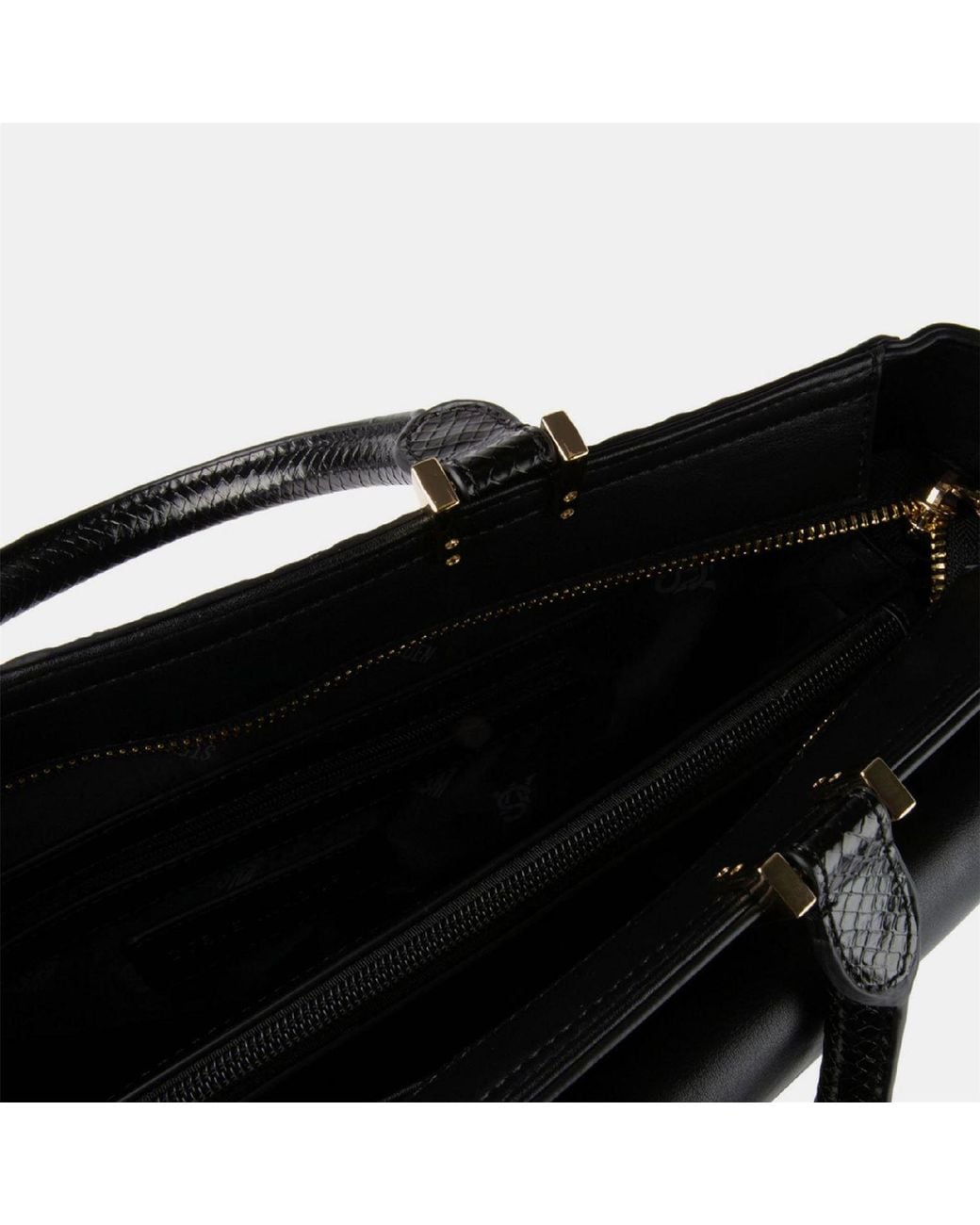 Steve Madden Black Rectangle Shape Tote Handbag With Badge