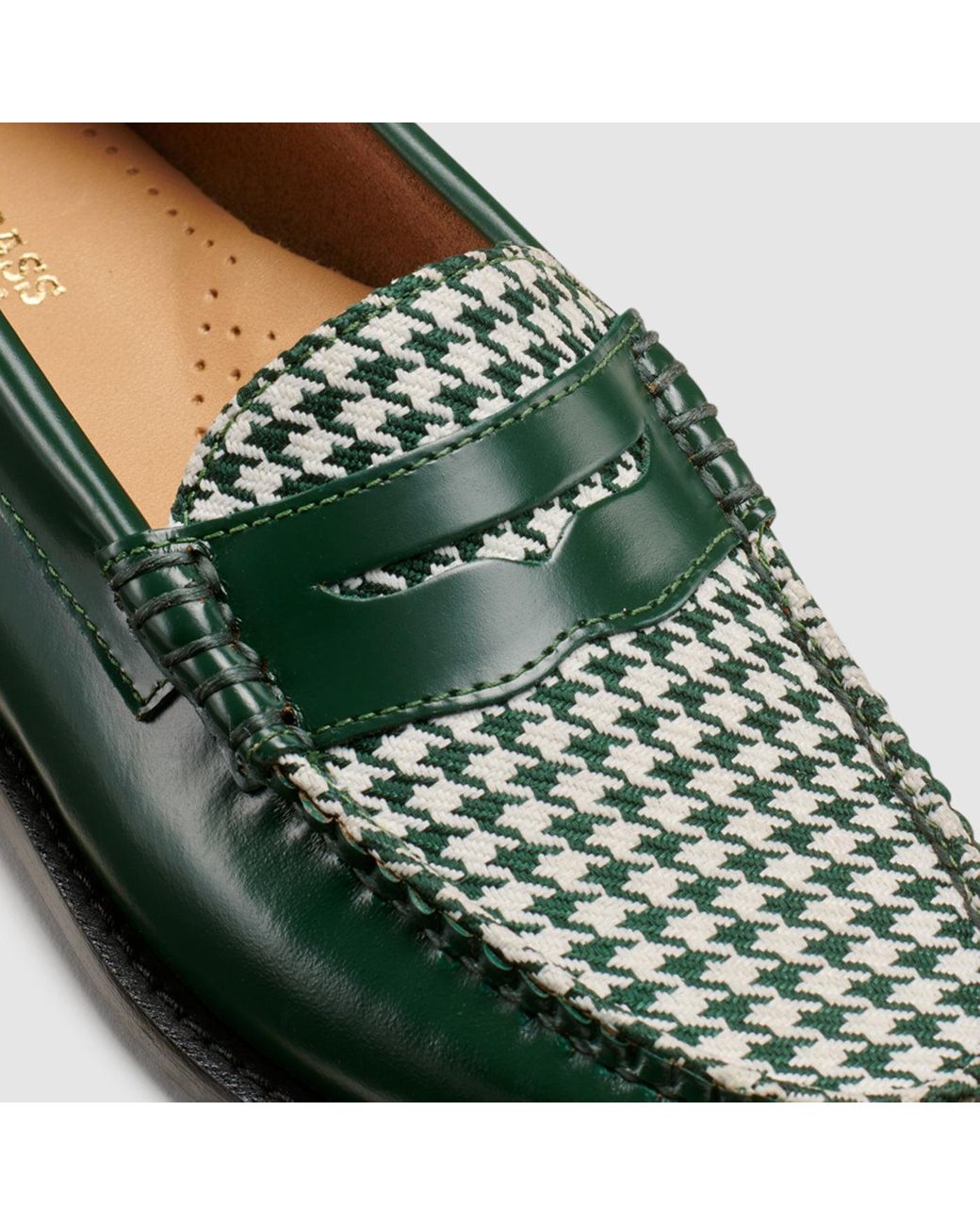 ghbass-Green-Whitney-  display picture 1
