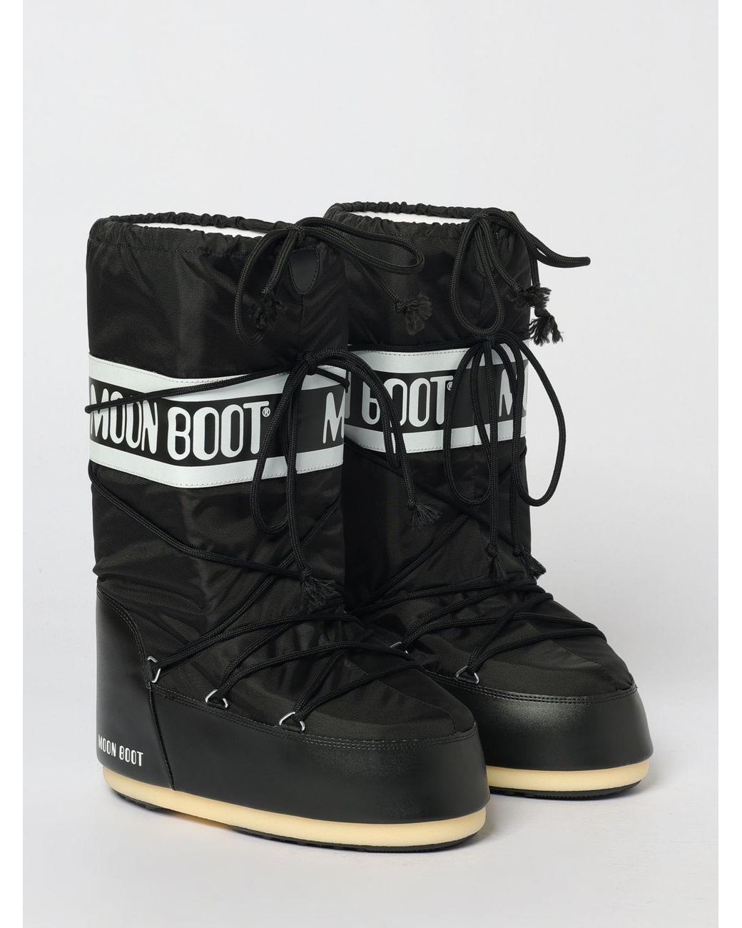 Moon Boot Black Icon for men