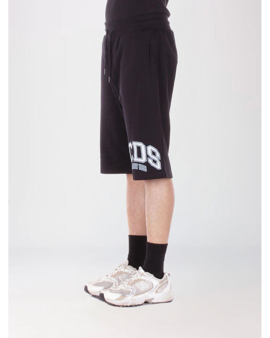 Gcds Black Cotton Jogging Shorts With Logo for men