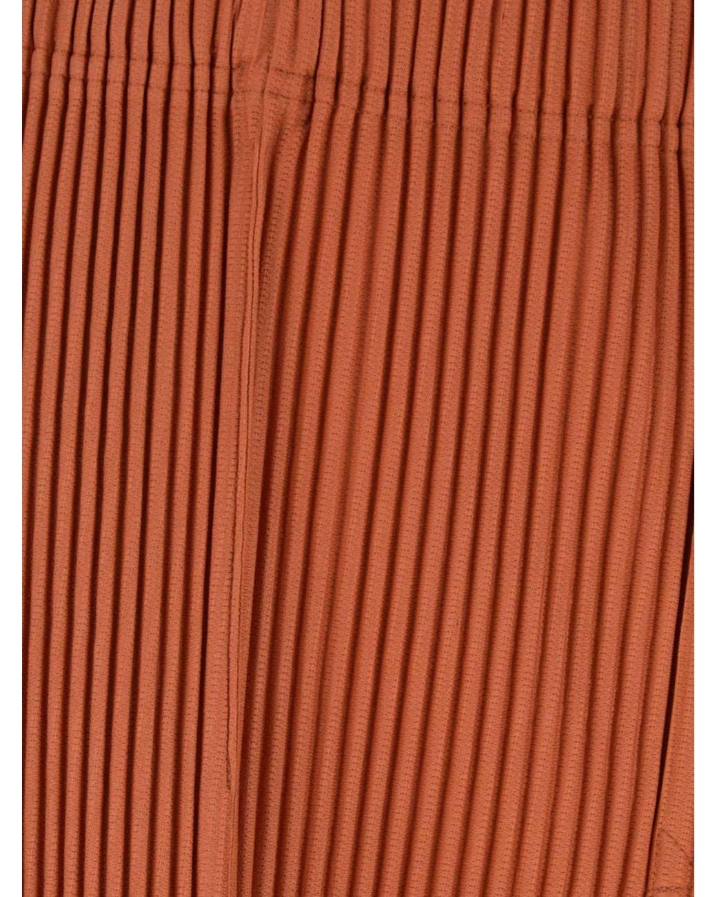 Homme Plissé Issey Miyake Red Pleated Crêpe Knee-Length Shorts Homme Plissé Issey Miyake for men