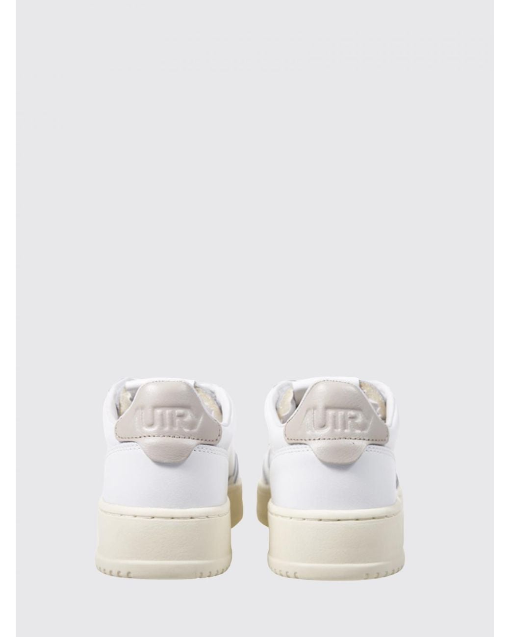 Autry White Medalist Low Smooth Calfskin Trainers With Carved Logo