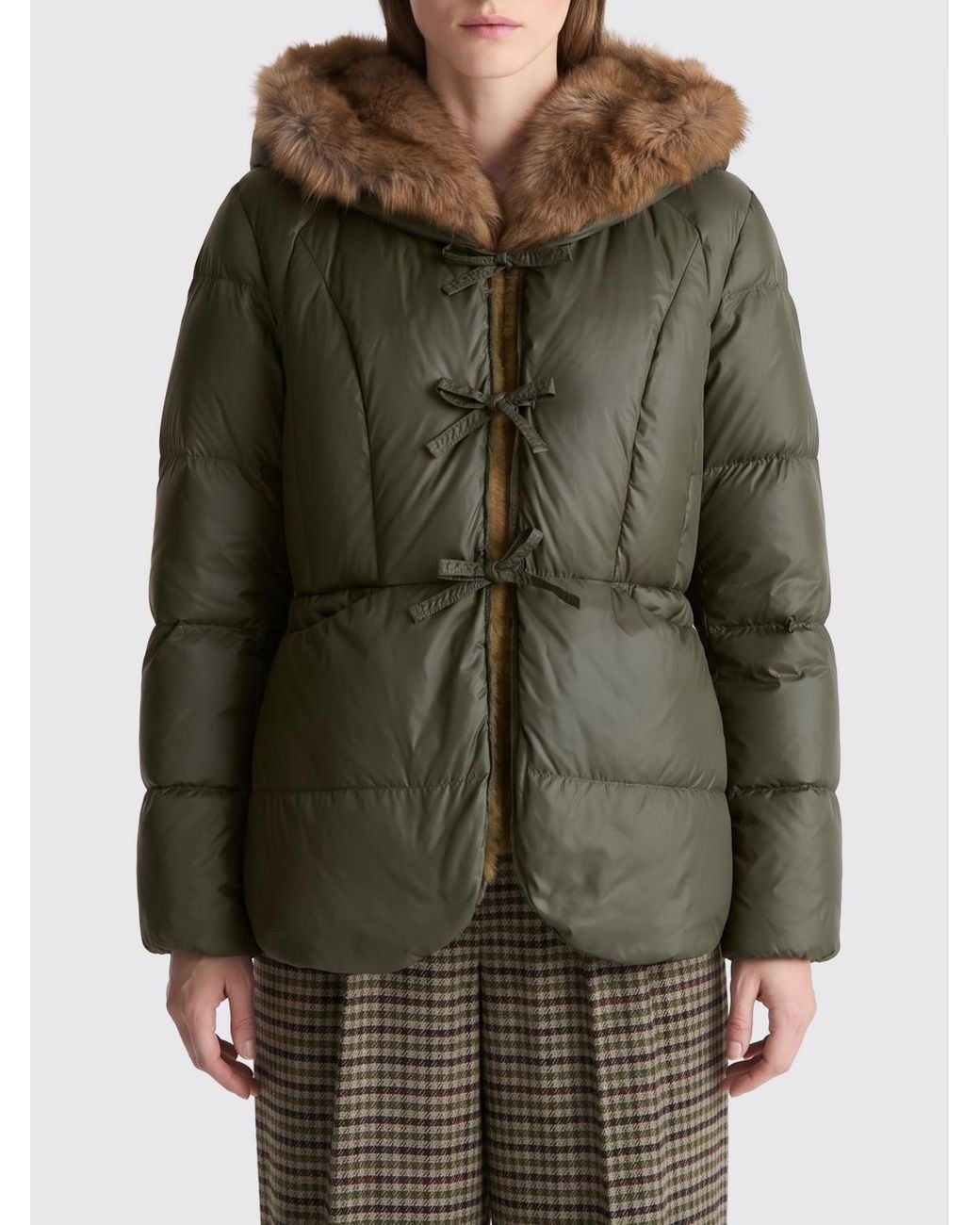 Peuterey Green Short Quilted Nylon Puffer Jacket With Hood And A Relaxed Fit