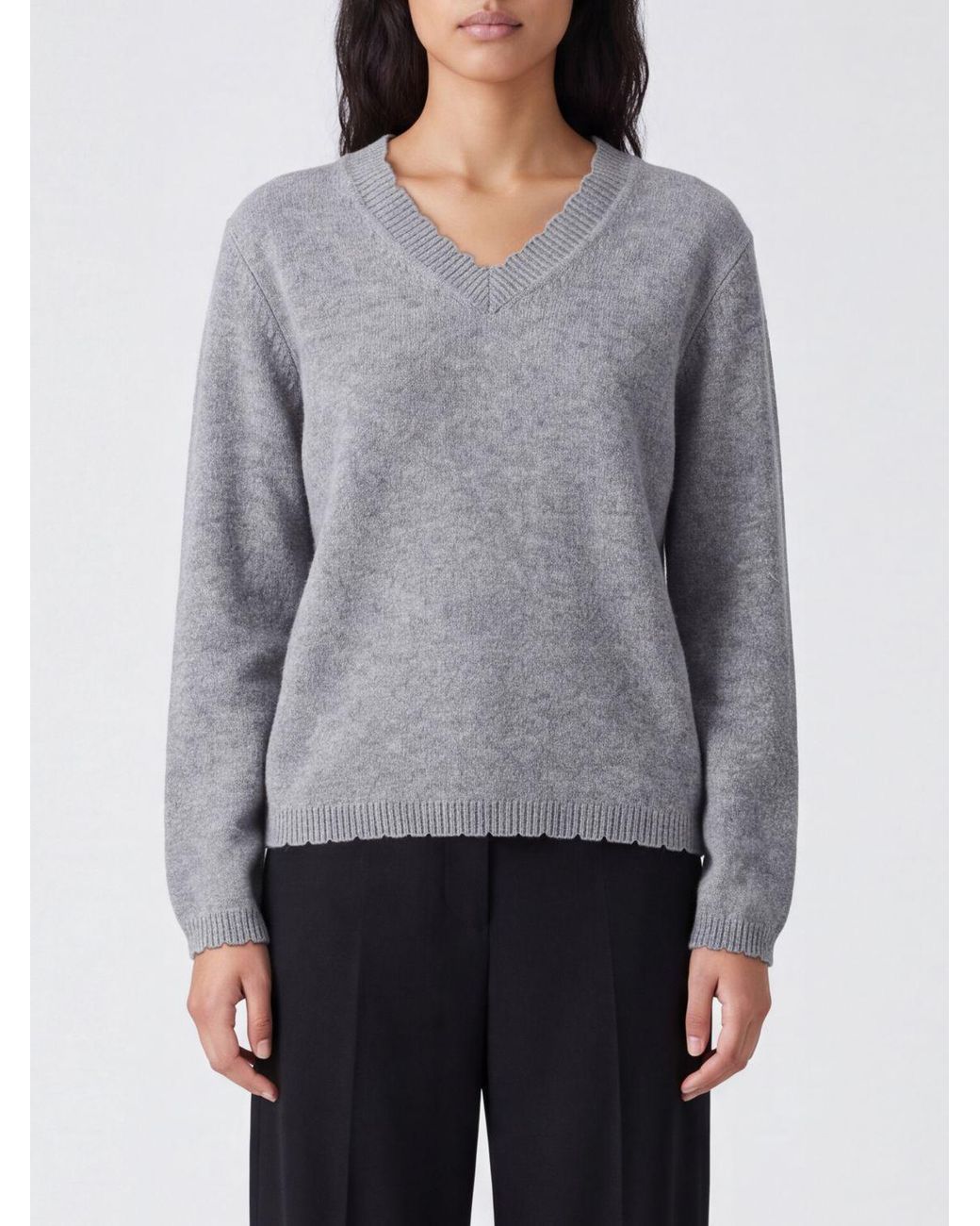 Allude Gray Relaxed Fit Cashmere V-Neck Jumper With Dropped Shoulders