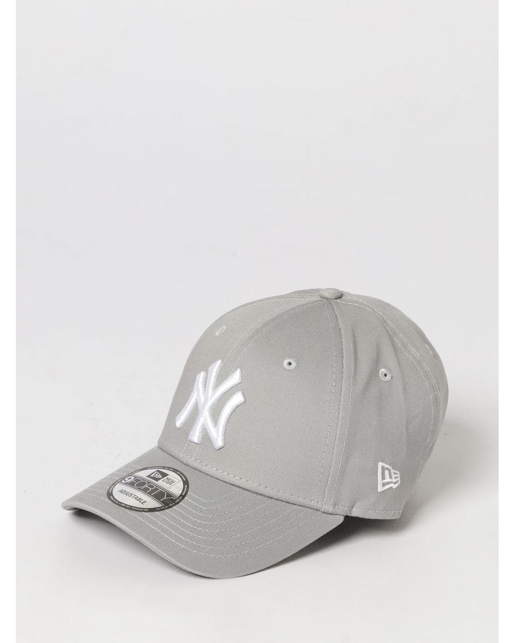 KTZ White 9Forty Ny Yankees Cotton Baseball Cap With Embroidered Logo for men