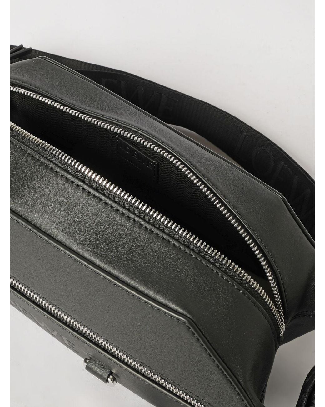 Slingbag Convertible di Loewe in Black da Uomo