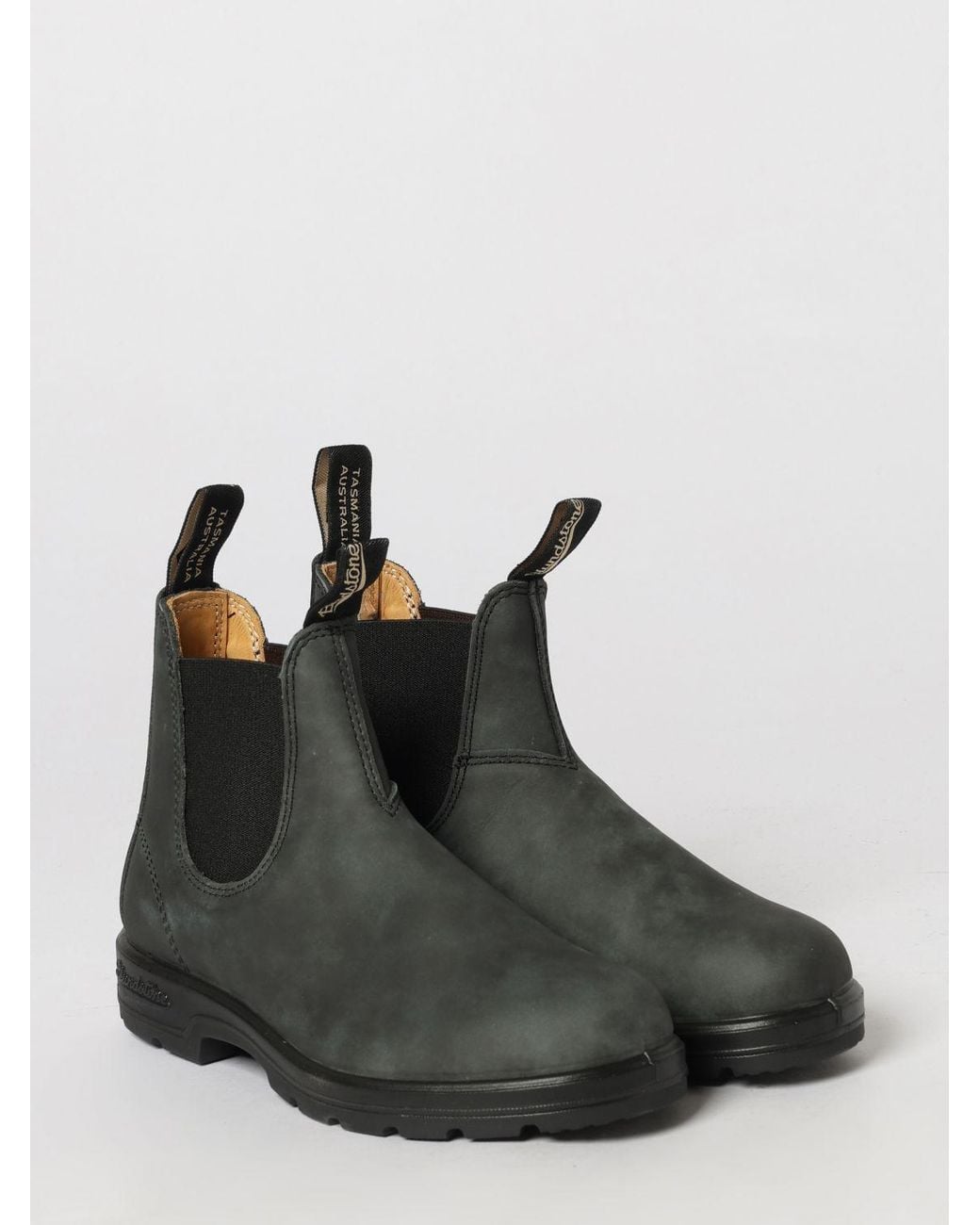 Blundstone Black 587 Aged-Effect Leather Chelsea Boots With Low Heel