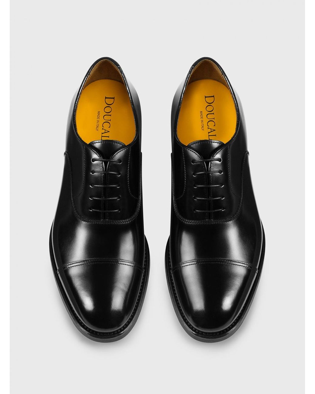 Doucal's Black Leather Derby for men