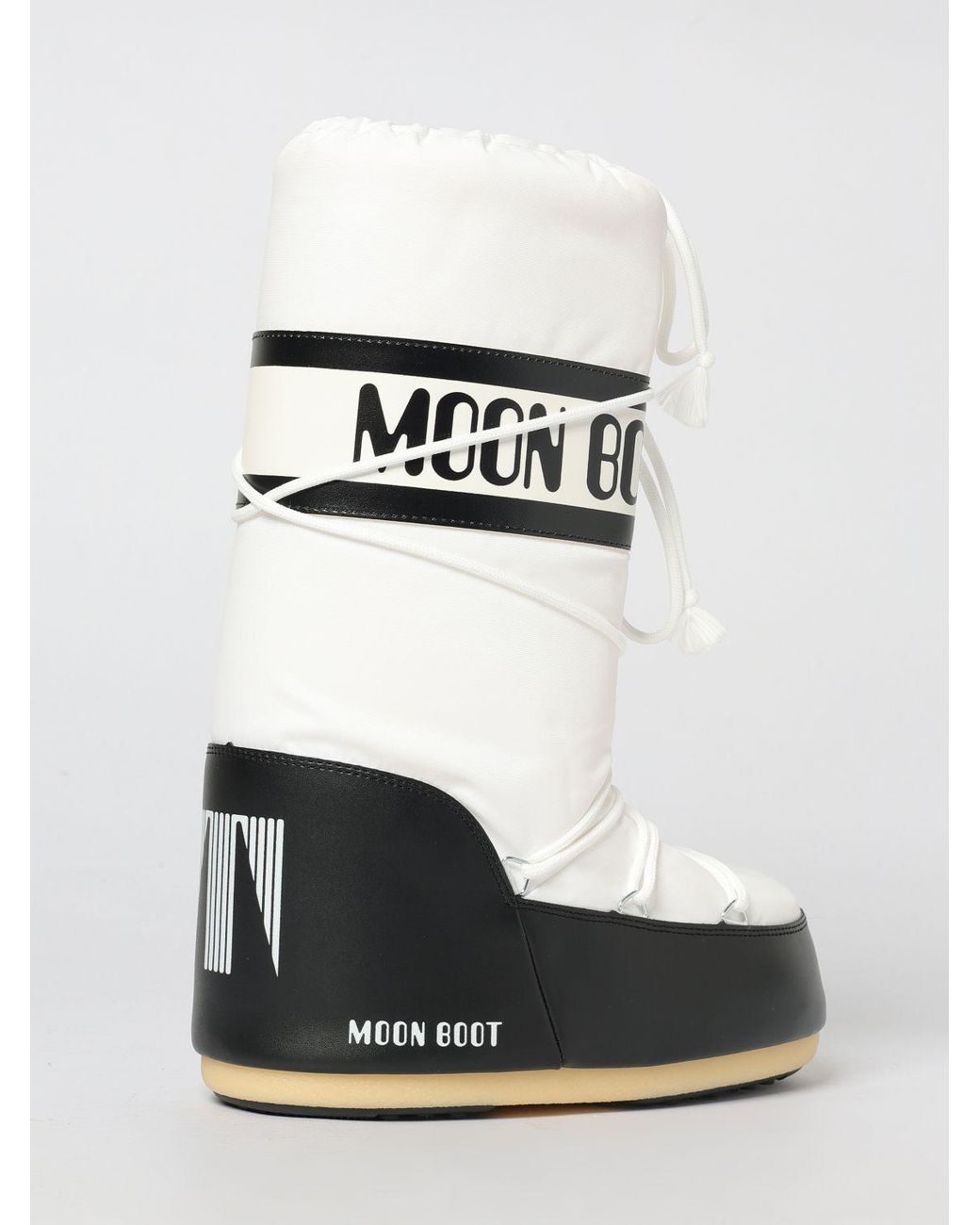 Moon Boot White Icon for men
