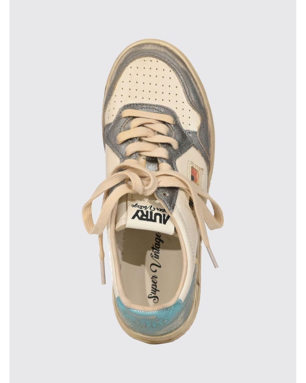Autry Natural Medalist Low Super Vintage Bicolour Leather Trainers With Worn Effect
